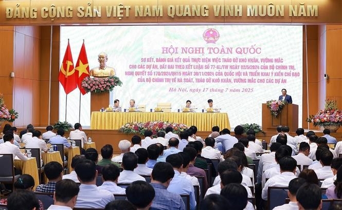 PM calls for swift, humane settlement of stalled projects